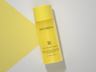 لماذا تميز عبوات زجاجات التونر الفاخرة مياه إيسنس عن غيرها؟