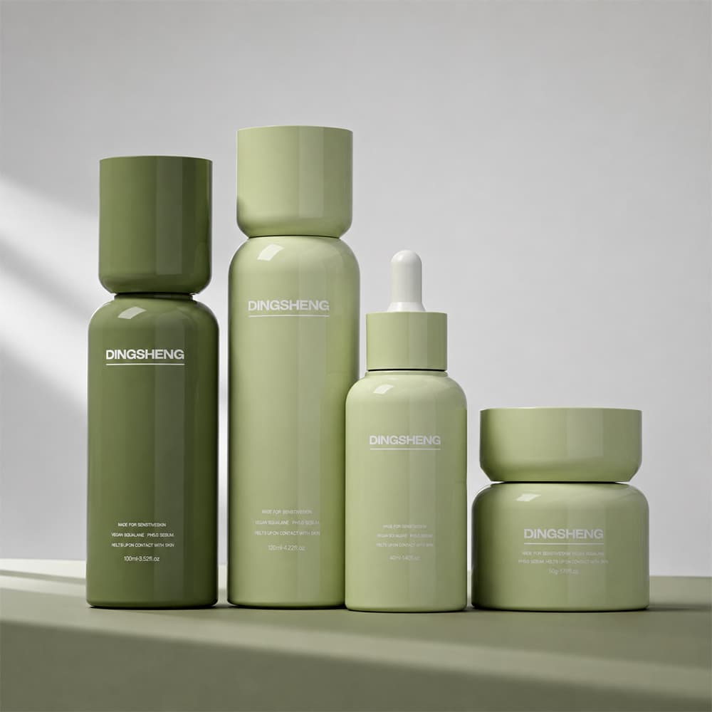 Glossy green double-wall cosmetic packaging set